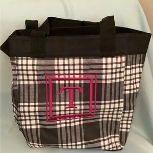 New Thirty One Essential Storage Tote in Perfectly Plaid with “T”